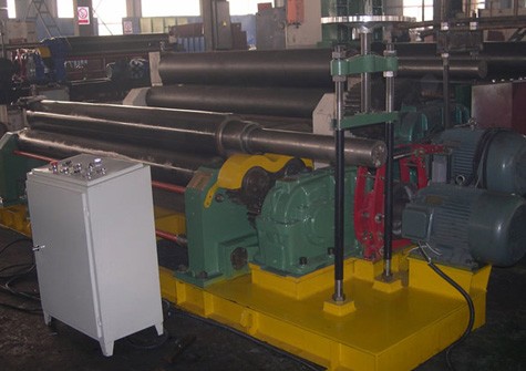 W11-16X2000三輥對稱式機械卷闆機